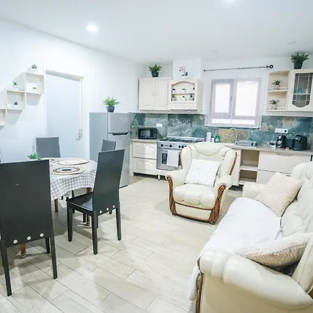 6 People 3 Bedrooms Comfort And Tranquility Apartment Puicheric