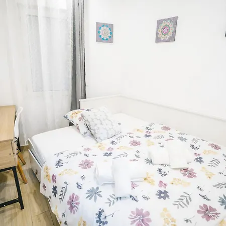 6 People 3 Bedrooms Comfort And Tranquility *