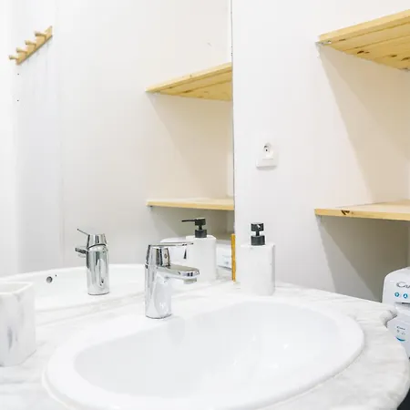 6 People 3 Bedrooms Comfort And Tranquility Puicheric